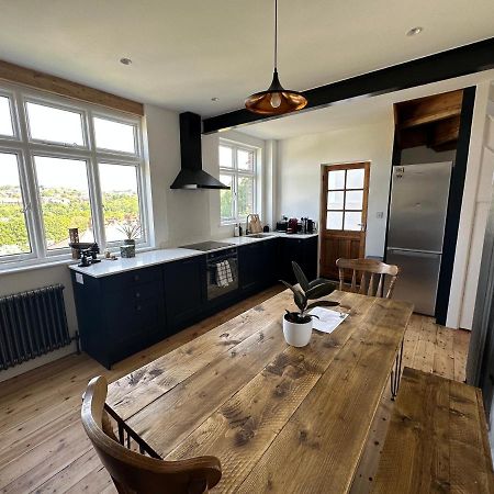 Stylish Unique 3 Bedroom House Гастингс Экстерьер фото